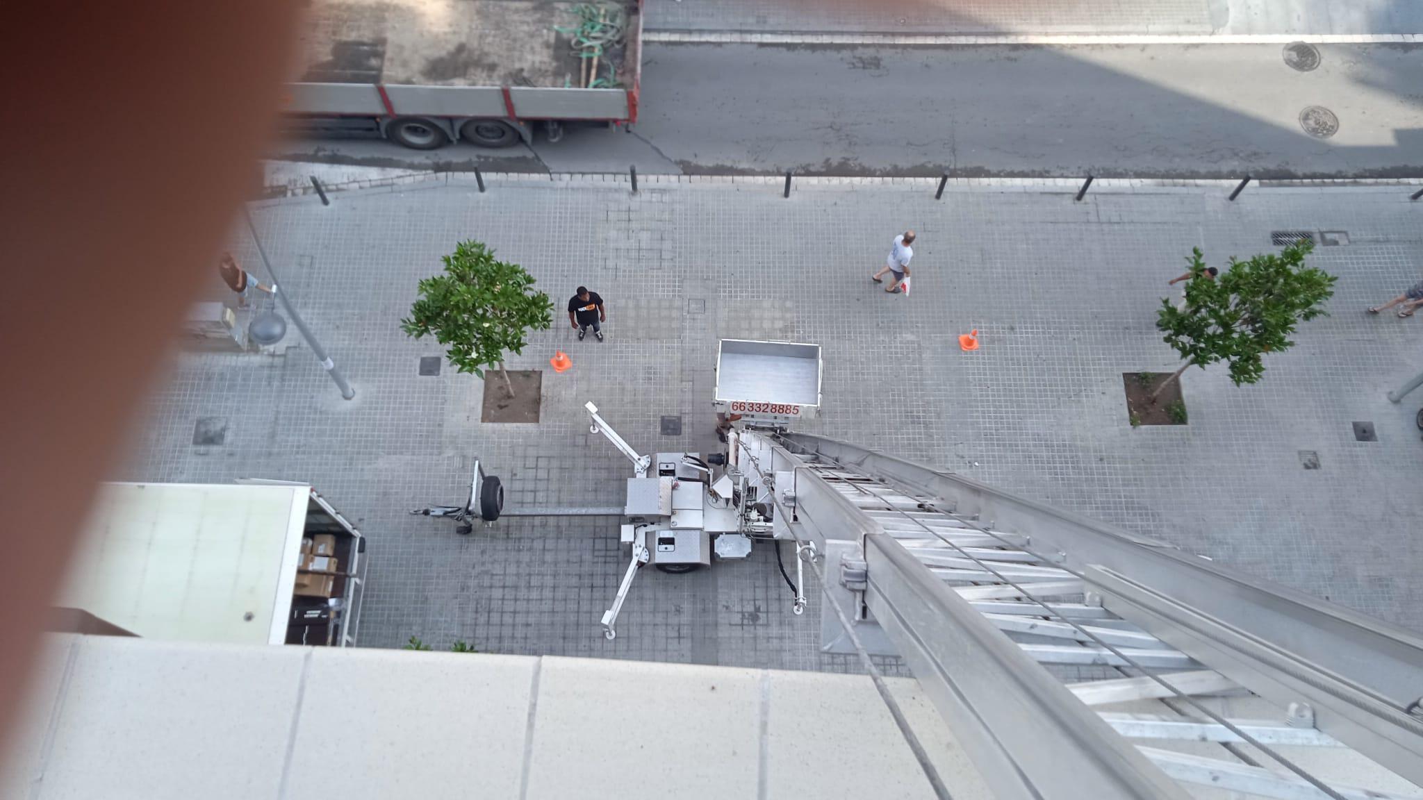 Truck Image 5